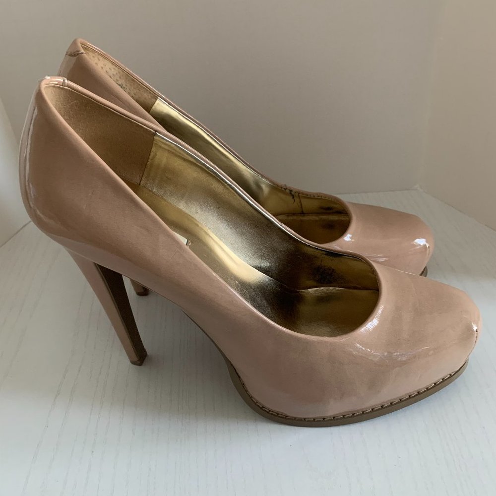 Vera Wang Simply Vera Stiletto Heels Size 9.5